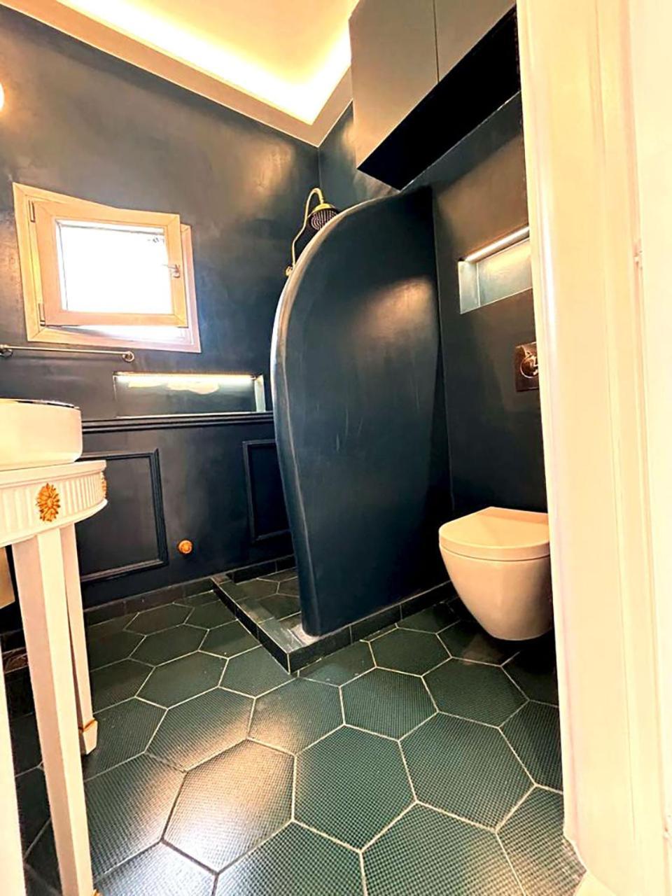 Boutique3436 Luxury Apartment Atene Esterno foto