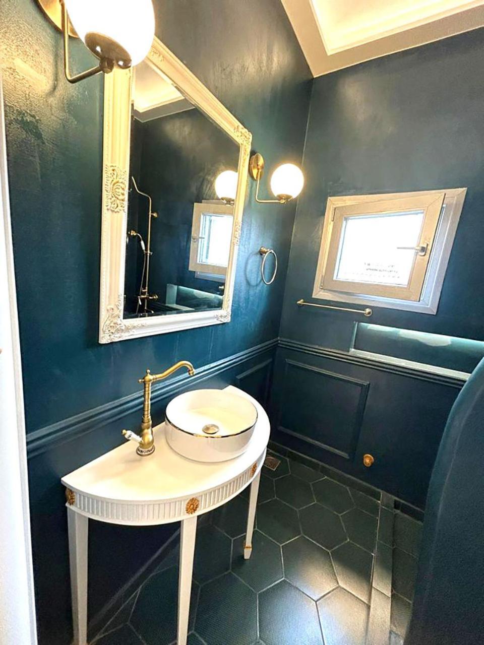 Boutique3436 Luxury Apartment Atene Esterno foto