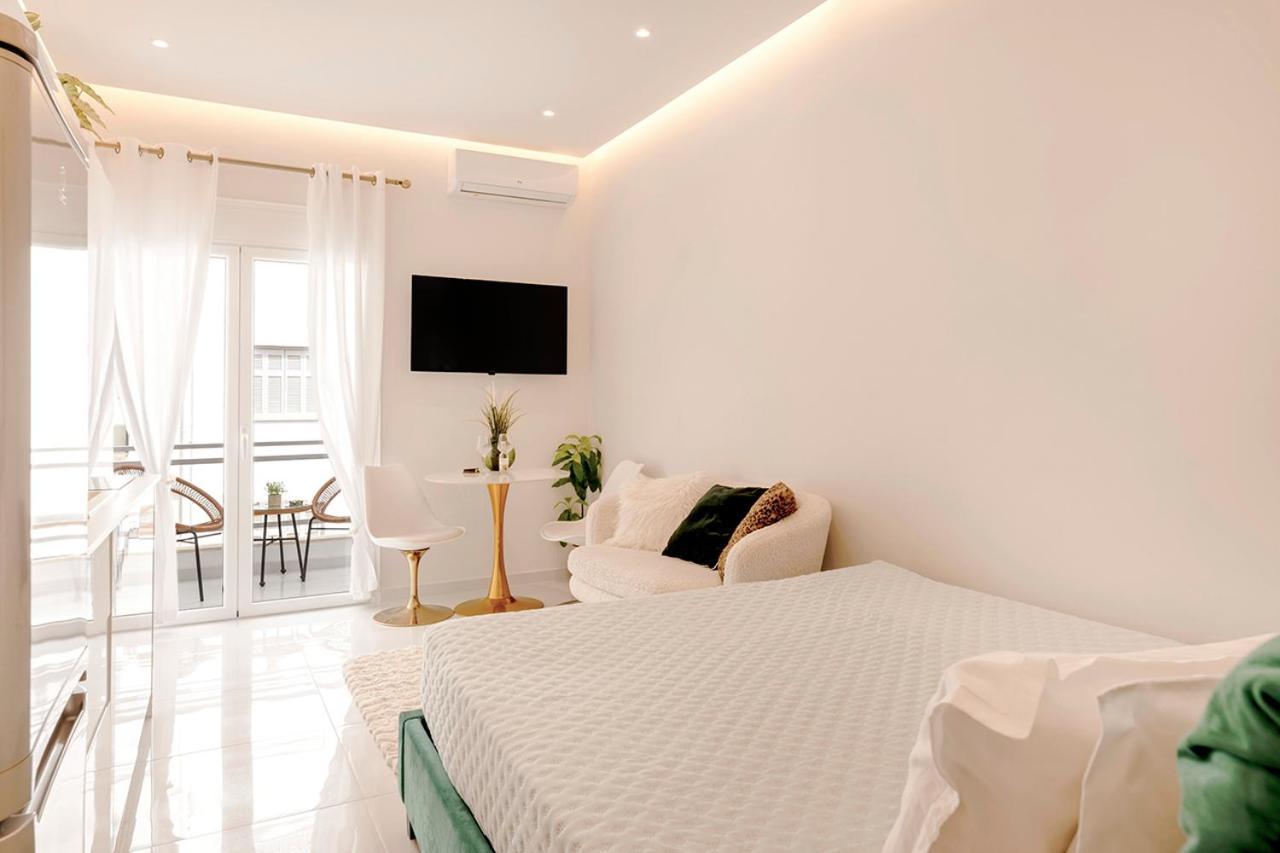 Boutique3436 Luxury Apartment Atene Esterno foto