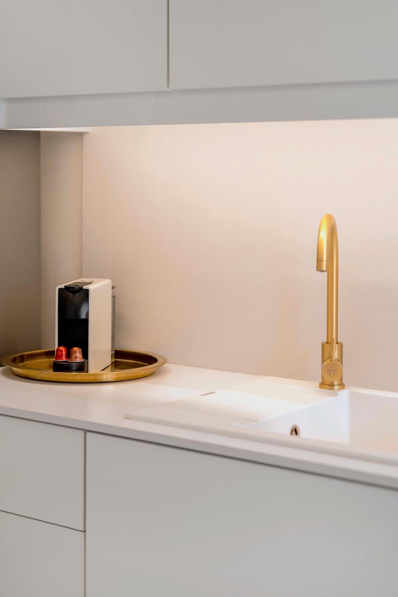 Boutique3436 Luxury Apartment Atene Esterno foto